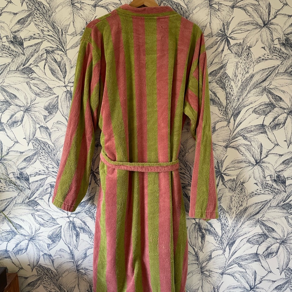 NOT FOR SALE - OAS Berry Robe in great condition size L / XL - Picture 4 of 4